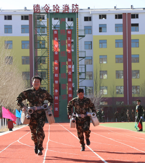 參加比賽現場(chǎng).jpg