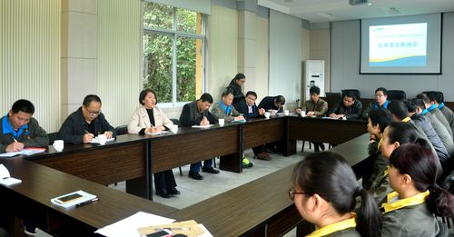 陳宏金：公司領(lǐng)導班子民主生活會(huì )會(huì )征求意見(jiàn)座談會(huì )在永春分公司召開(kāi)。.jpg
