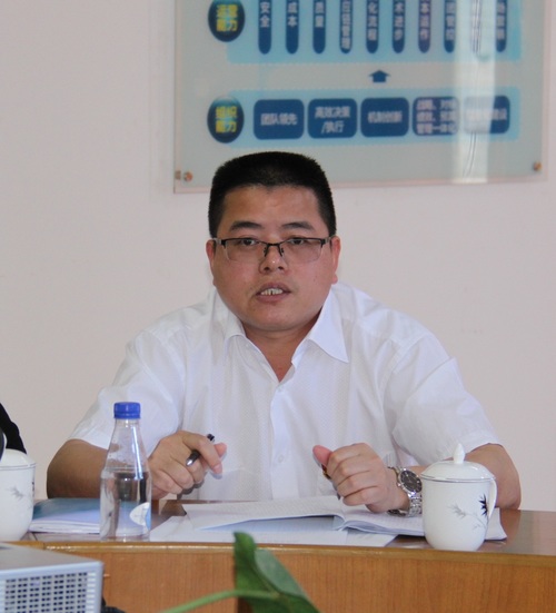 羅聯(lián)河：機關(guān)第一支部召開(kāi)組織生活會(huì )暨民主評議黨員大會(huì )02[2].jpg