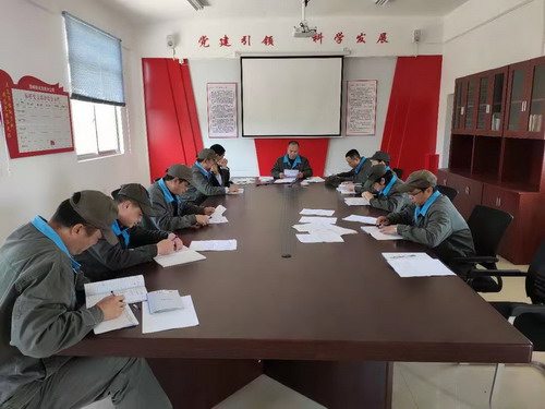 廖文毅：龍巖分公司機修黨支部召開(kāi)2019年度組織生活會(huì )暨民主評議黨員工作會(huì )_調整大小.jpg