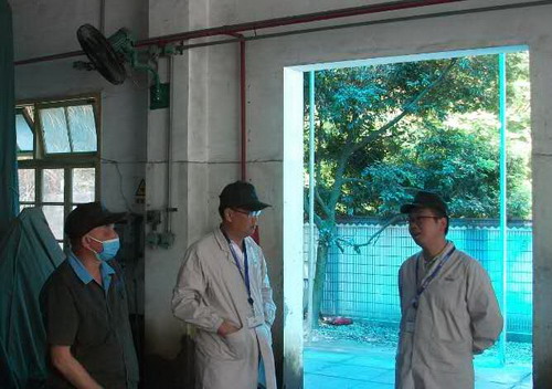 富興建設-游常�?三明市工業(yè)和信息化局到富興建設安全檢查_(kāi)調整大小.jpg