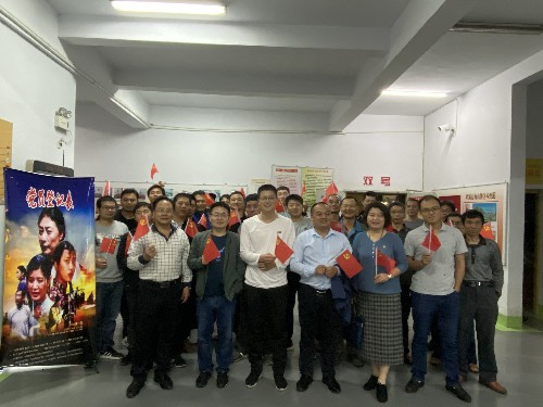 烽林連珂瑩：觀(guān)影后合影~1.jpg