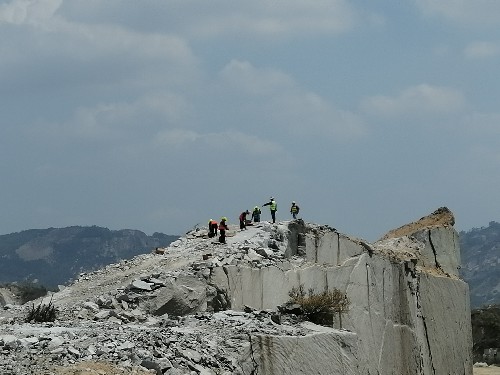 富興建設+陳中�?富興建設南安蔡仔山項目施工現場(chǎng)照片~1.jpg