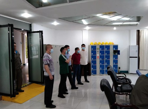 海峽科化永安分公司劉卿云：永安市副市長(cháng)、公安局局長(cháng)陳永貞深入海峽科化永安分公司開(kāi)展安全生產(chǎn)督查照�?~1.jpg