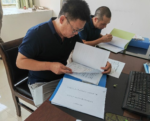 (建議采用)龍巖分公�?張逸清+福建省氣象局檢查組到海峽科化龍巖分公司開(kāi)展雷電災害防御工作檢查~1.jpg