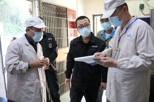 格式工廠(chǎng)張逸清：福建省公安廳一行到龍巖分公司開(kāi)展民爆物品安全技術(shù)防范系統工作檢�?.jpg