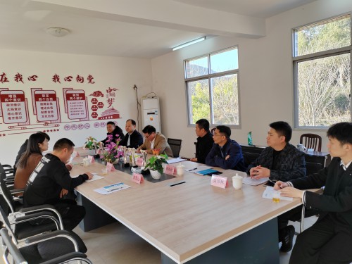 格式工廠(chǎng)海峽科化公司黨委書(shū)記、董事長(cháng)吳彩洪到福安市城陽(yáng)鎮仙嶺村調研鄉村振興工作并慰問(wèn)駐村干部4.jpg