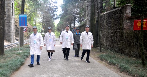 格式工廠(chǎng)省工信廳裝備處副處長(cháng)郭俊義安全檢�?.jpg