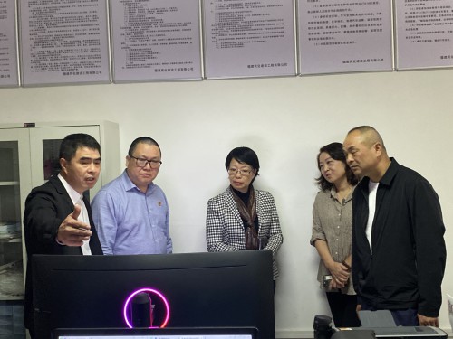格式工廠(chǎng)民化建設 馬洪 龍巖市人大監察和司法委主任陳曉文到民化建設公司開(kāi)展道路交通安全管理工作情況專(zhuān)題調研�?2).jpg