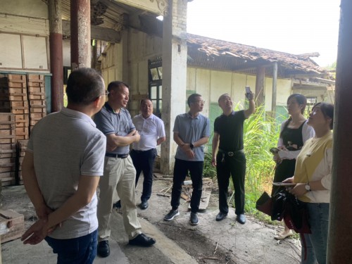 三明市文旅局副局長(cháng)肖仕德一行到海峽科化烽林分公司參觀(guān)考察1.jpg