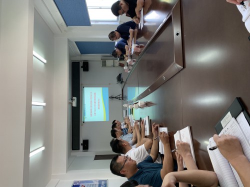 格式工廠(chǎng)福安郭丹桂：海峽科化公司黨委委員、副總經(jīng)理黃卿延到福安分公司開(kāi)展民爆市場(chǎng)營(yíng)銷(xiāo)策略課題調研.jpg